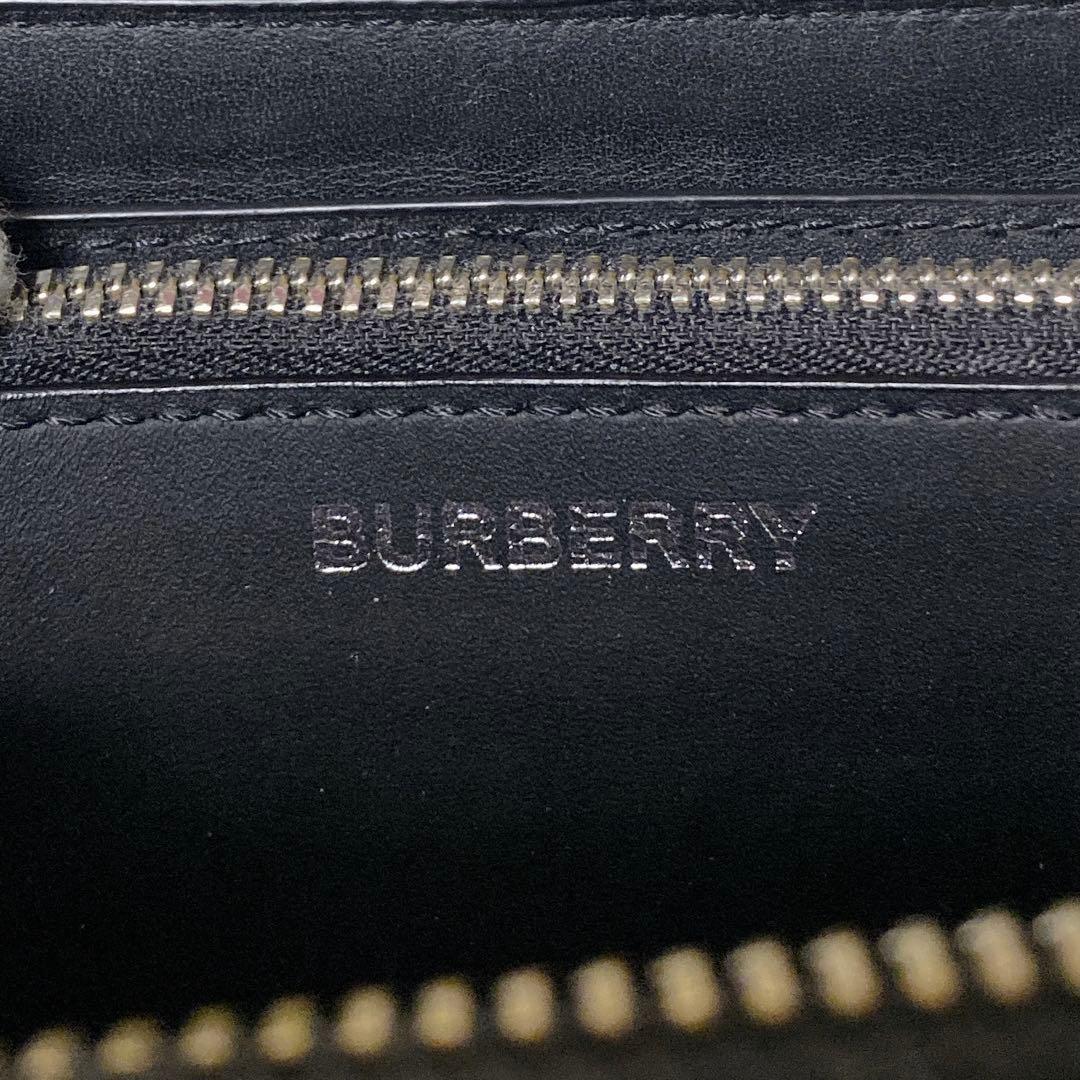i s m 　BURBERRYバーバリー 長財布 ラウンドファスナー