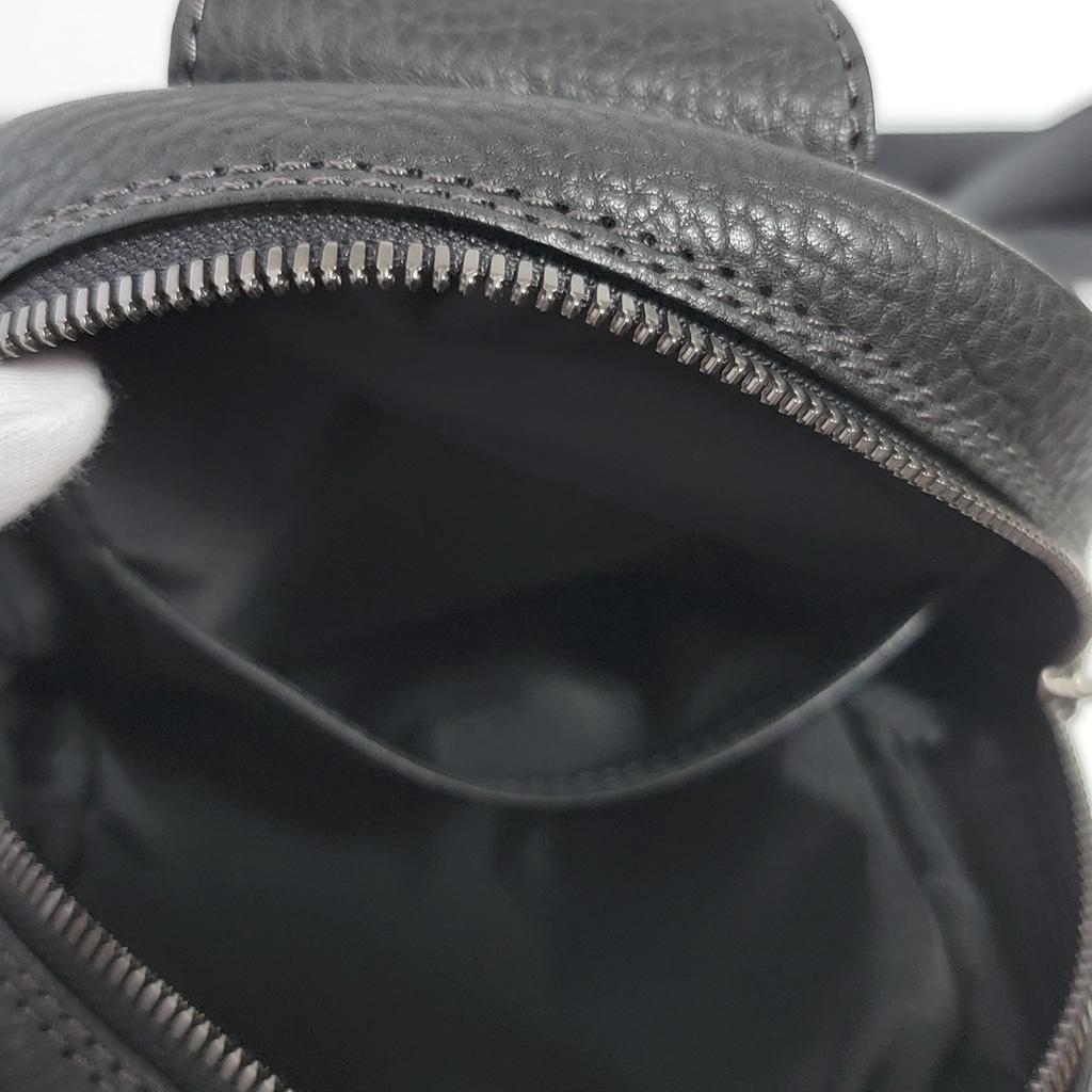 【ぺこ】土屋鞄トーンオイルヌメ クロスボディバッグレザー　ブラック黒　美品