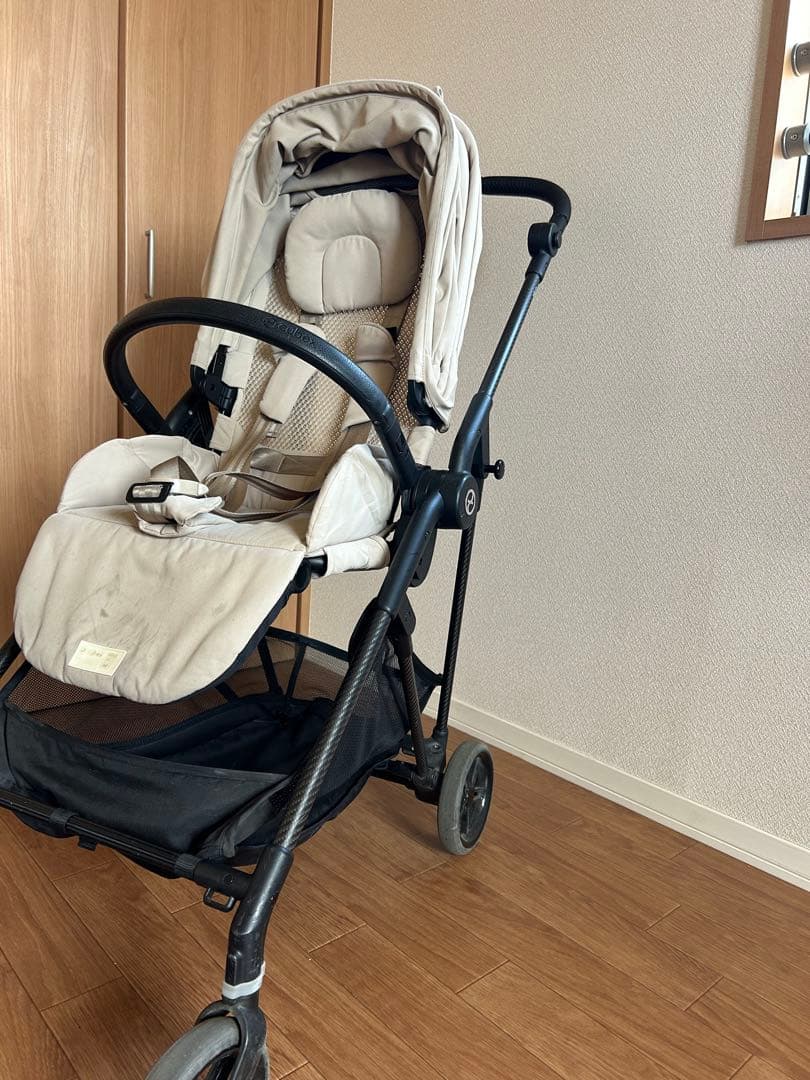 サイベックスメリオカーボン　人気のベージュ　純正ドリンクホルダー付き