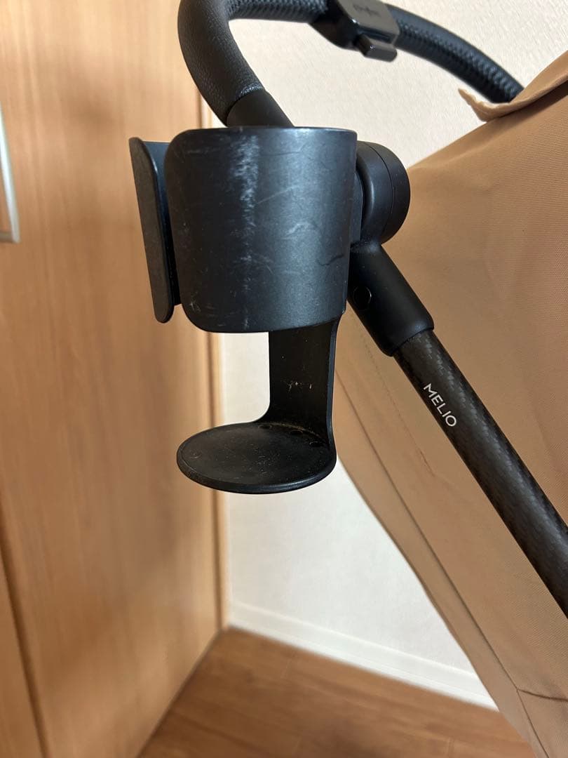 サイベックスメリオカーボン　人気のベージュ　純正ドリンクホルダー付き