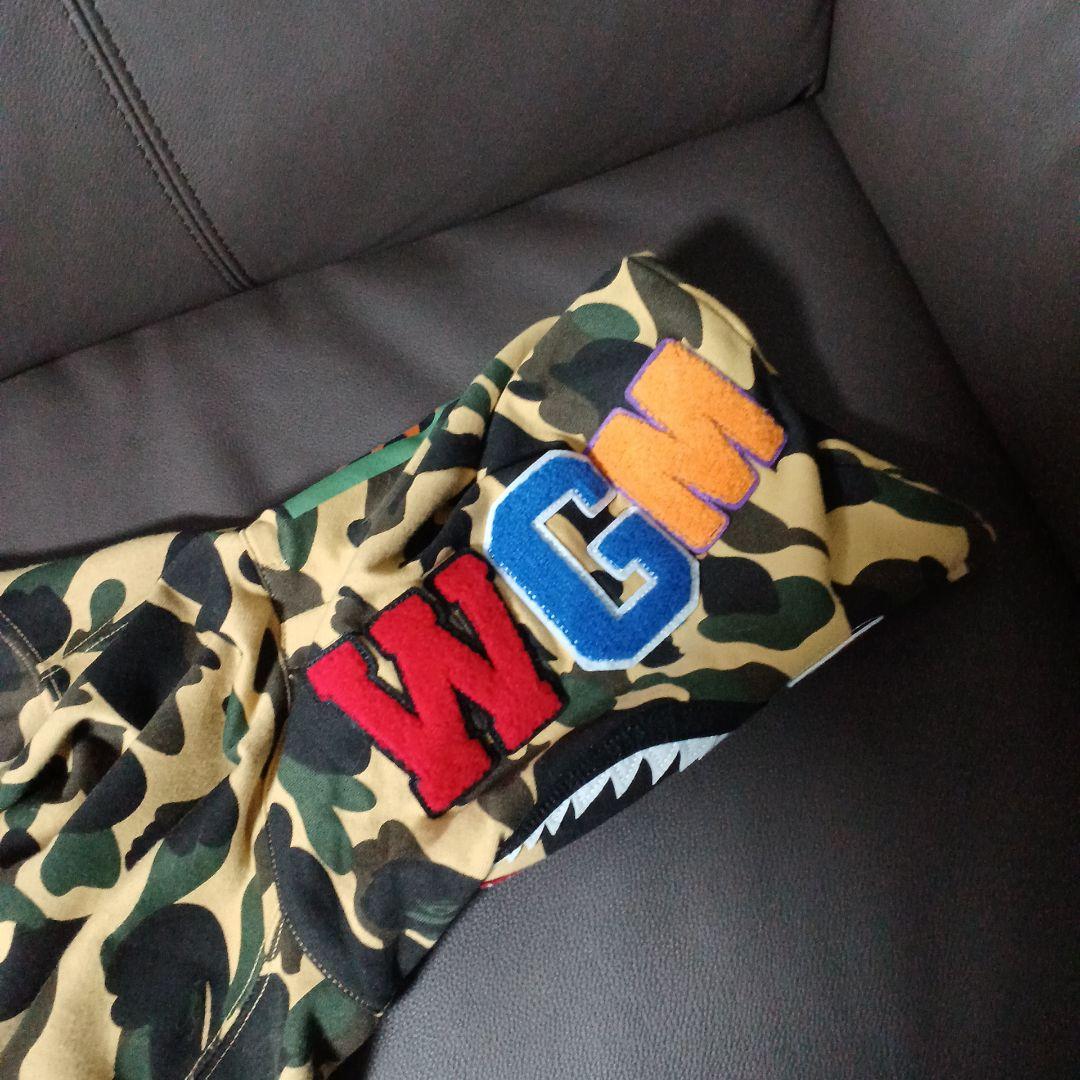 正規A BATHING APE カモフラージュパーカー　シャーク