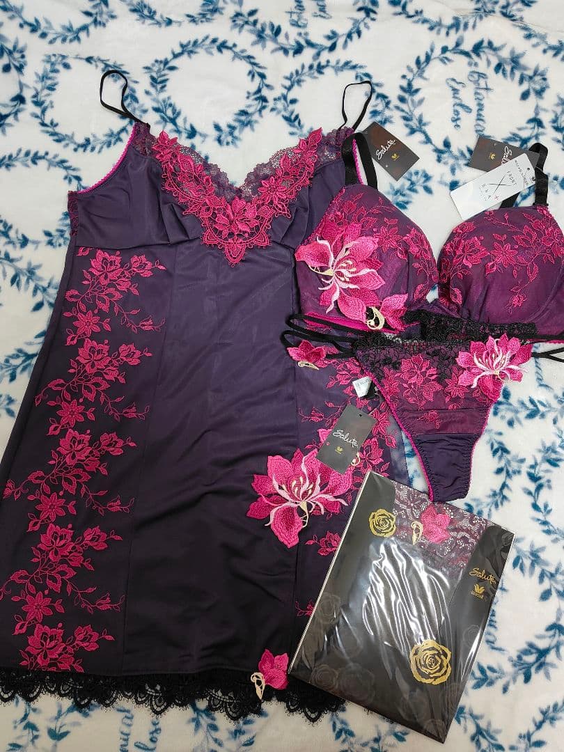 Salute 93マリーアントワネットブラソング×スリップ×ガーターストッキング