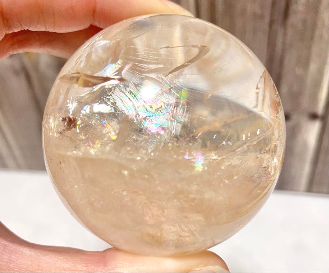 ピンククォーツ（ピンクアゼツライト）スフィア 台座付き