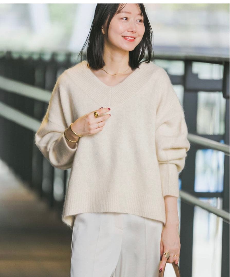 NOBLE YAK/ヤク Vネックニット