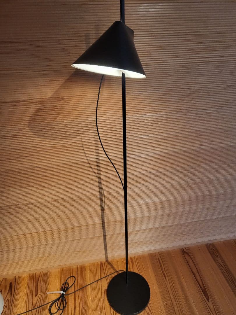ブラック フロアスタンド ランプ