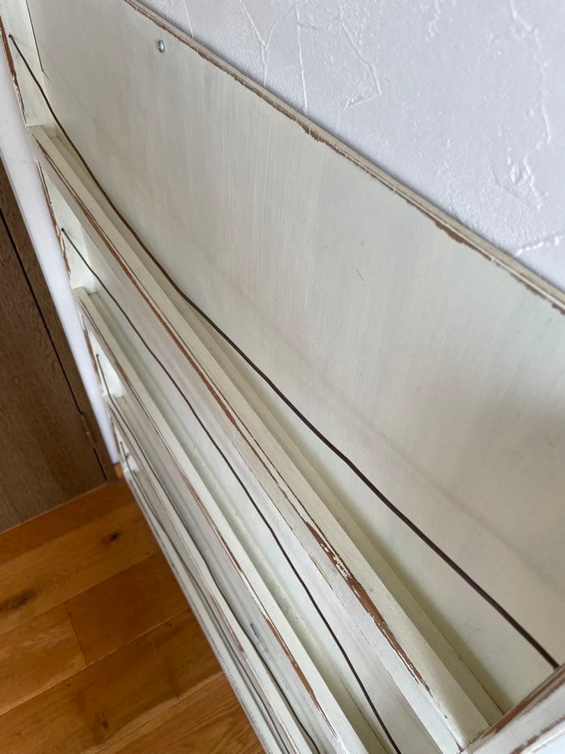 絵本ラック　本棚　飾り棚　壁付け　絵本収納棚