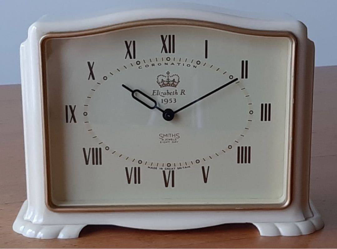 英国SMITHS（スミス社） エリザベス女王（1953年） 戴冠式記念 置時計