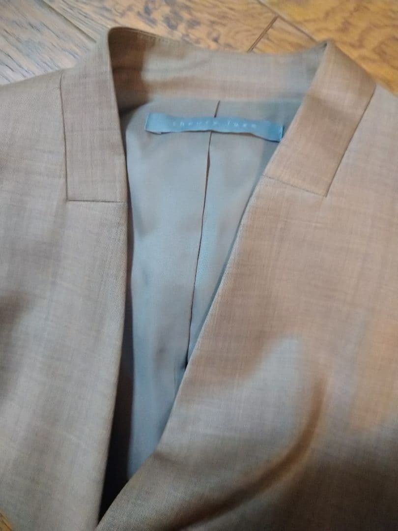 美品 セオリーリュクス Executive セットアップ ノーカラー 42