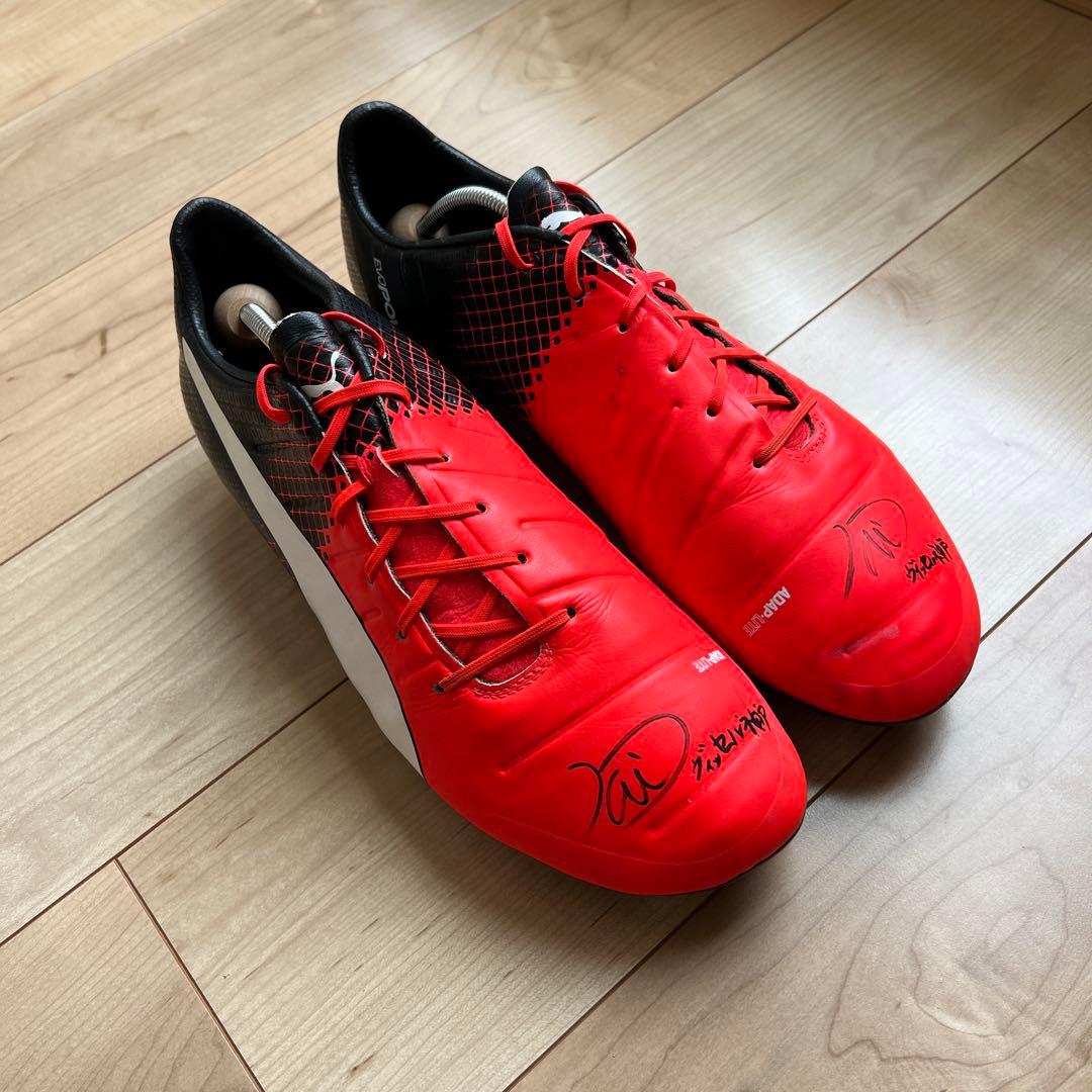 前川黛也選手　サイン入りシューズ　実使用品