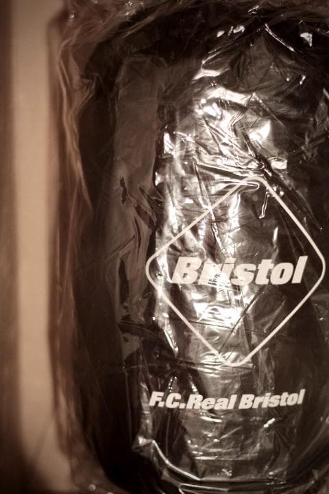 新品未開封 22AW FCRB USB 電気ブランケット BLACK