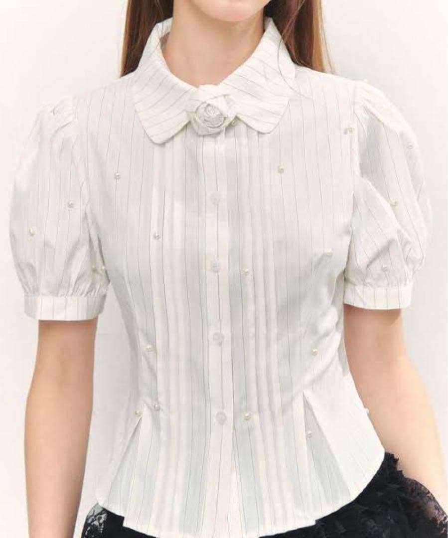 【トリートユアセルフ】Rose accent shirt blouse
