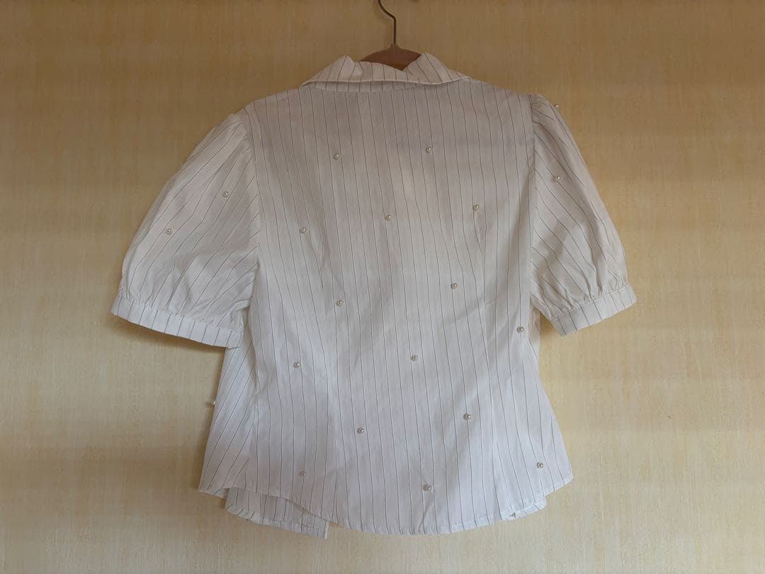【トリートユアセルフ】Rose accent shirt blouse