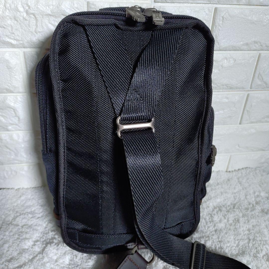 TUMI トゥミ モントレースリング ボディーバッグ ブラック