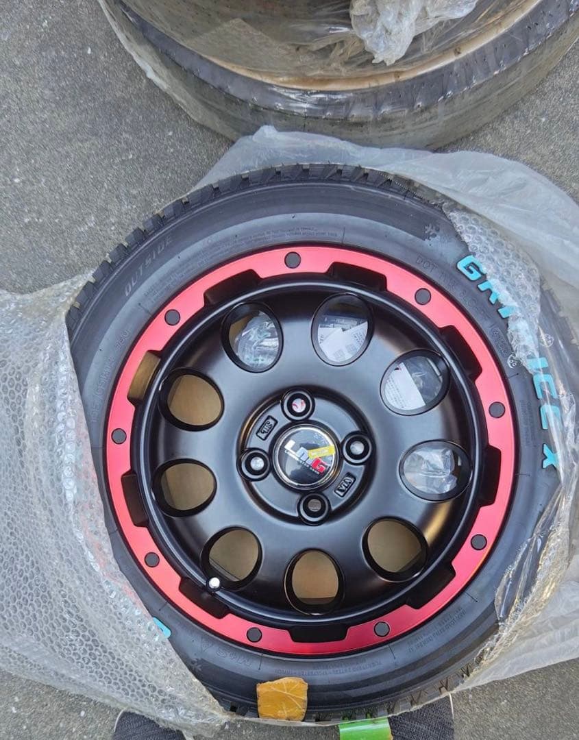 新品LMG CS-9 155/65R14 ホワイトレター スタッドレス ハスラー