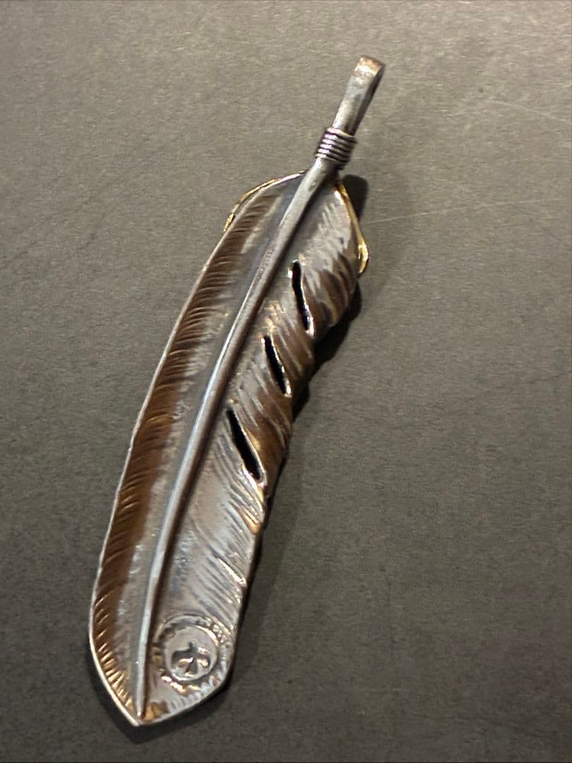 ゴローズ　オーダー品 ローズ付き 上金金縄ターコイズ特大フェザー右向き