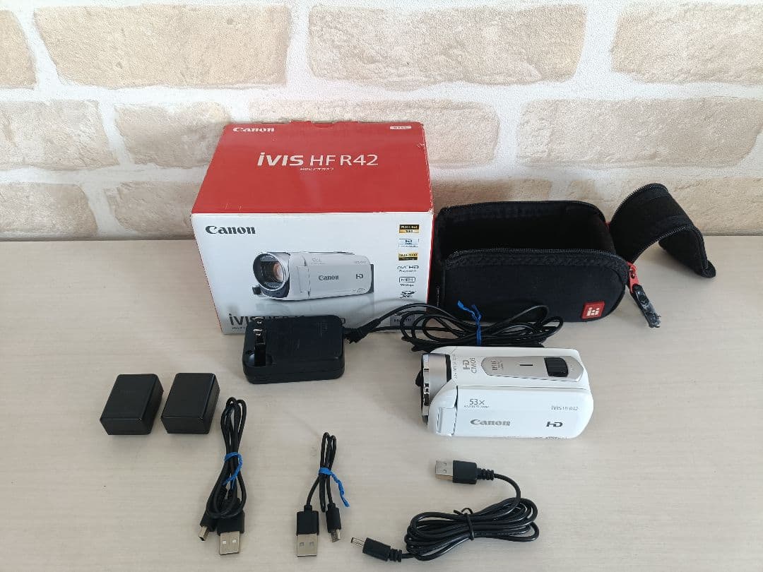 【美品♪】Canon キャノン　iVIS HF R42 ビデオカメラ　シルバー