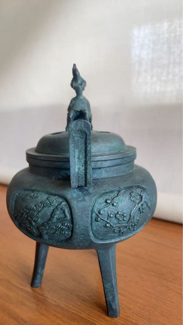 中古 銅製品　六面彫刻獅子の蓋の香炉