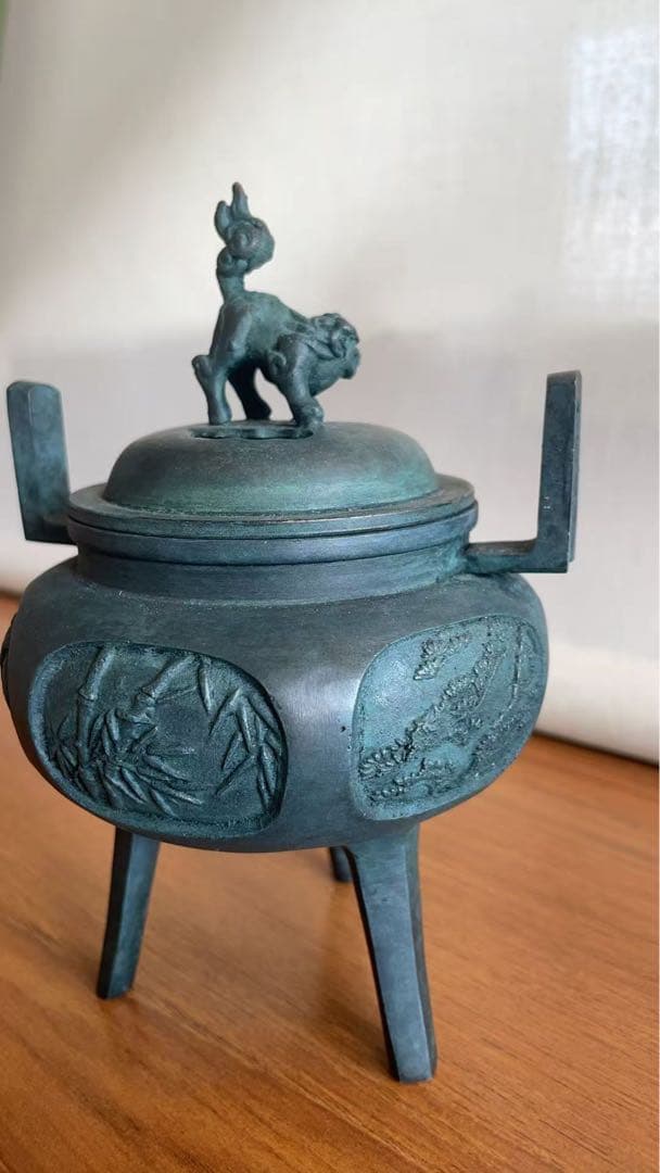 中古 銅製品　六面彫刻獅子の蓋の香炉
