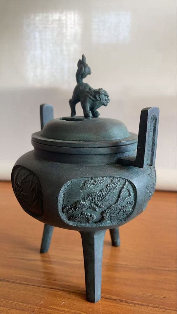 中古 銅製品　六面彫刻獅子の蓋の香炉