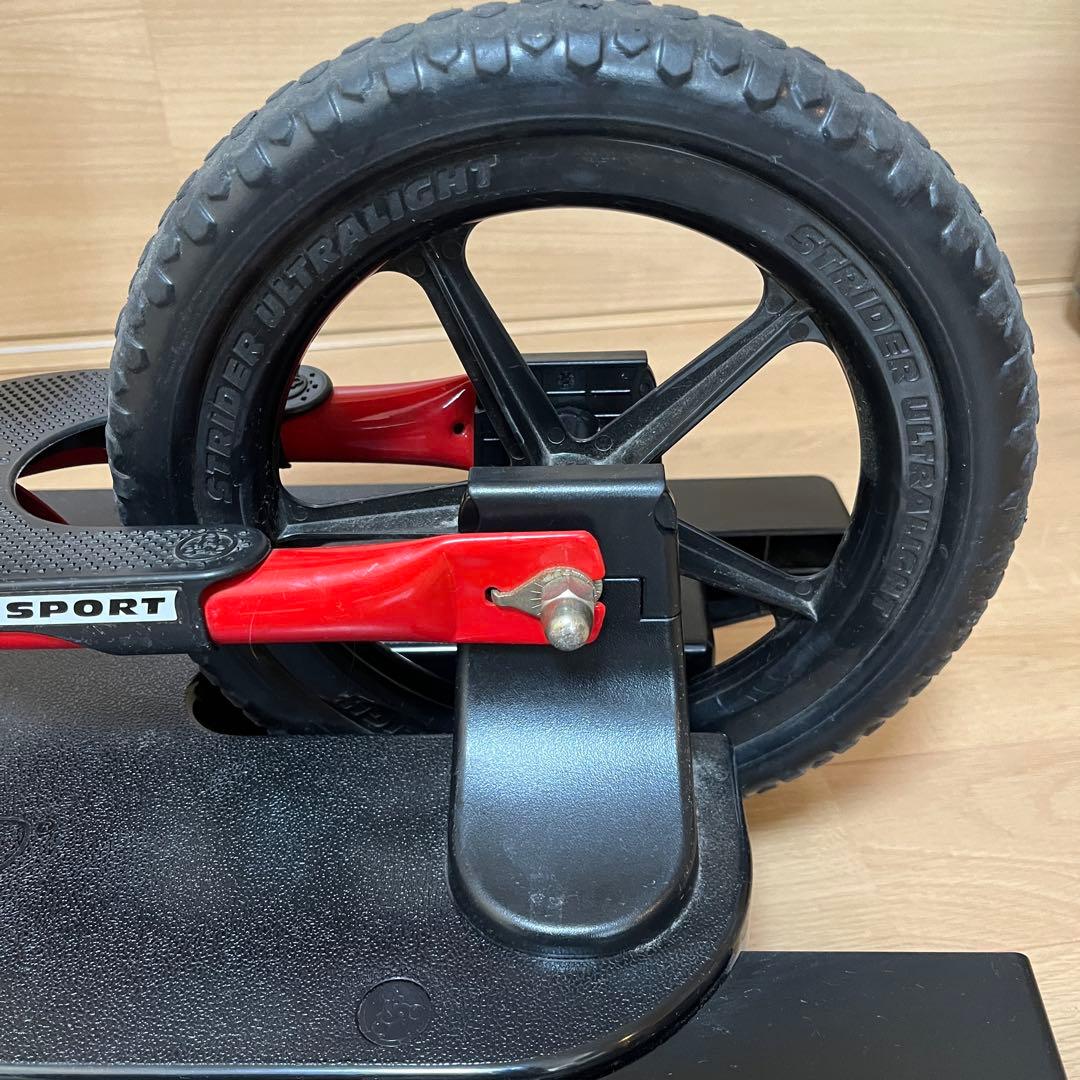 ストライダー STRIDER 12インチ レッド 赤 ロッキングベース付