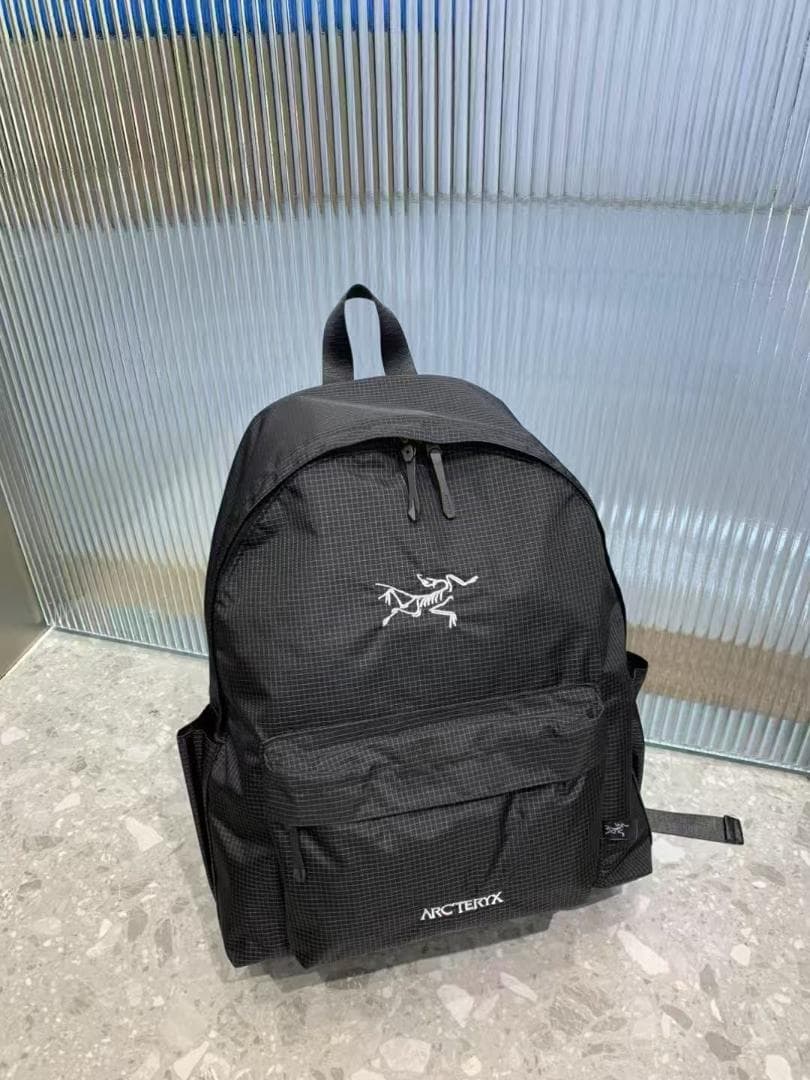 未使用ARC'TERYX バックパック ブラック