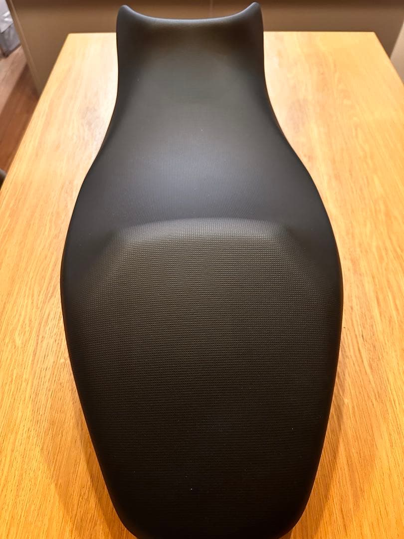 2025年製　 G310R G310GS レギュラーシート　未使用品