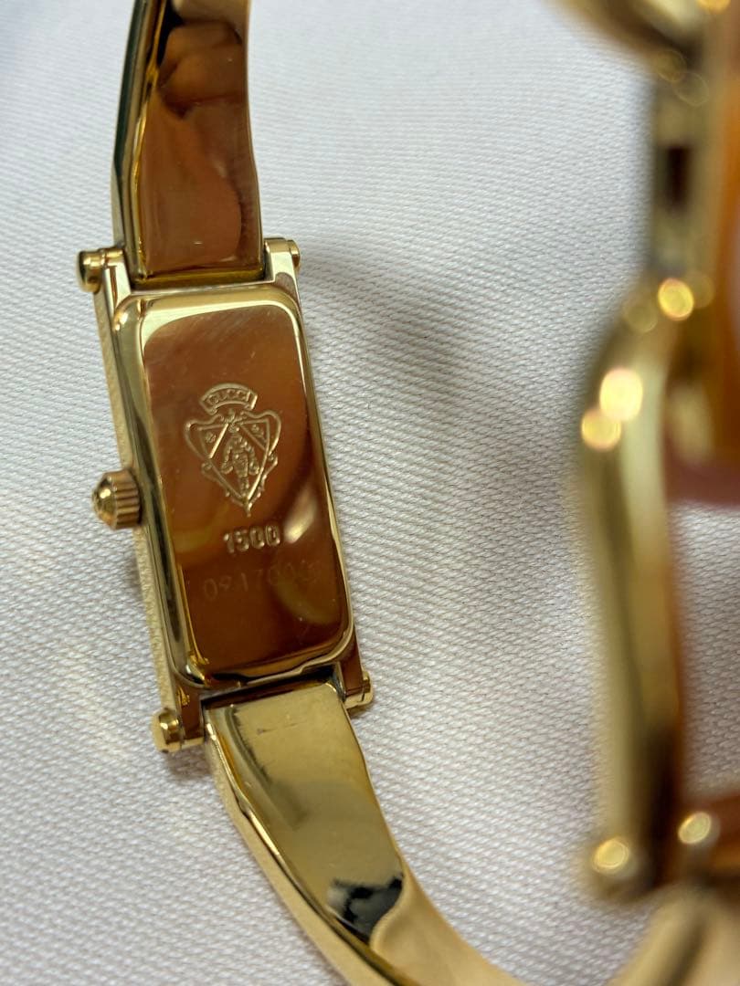 GUCCI バングルウォッチ　1500
