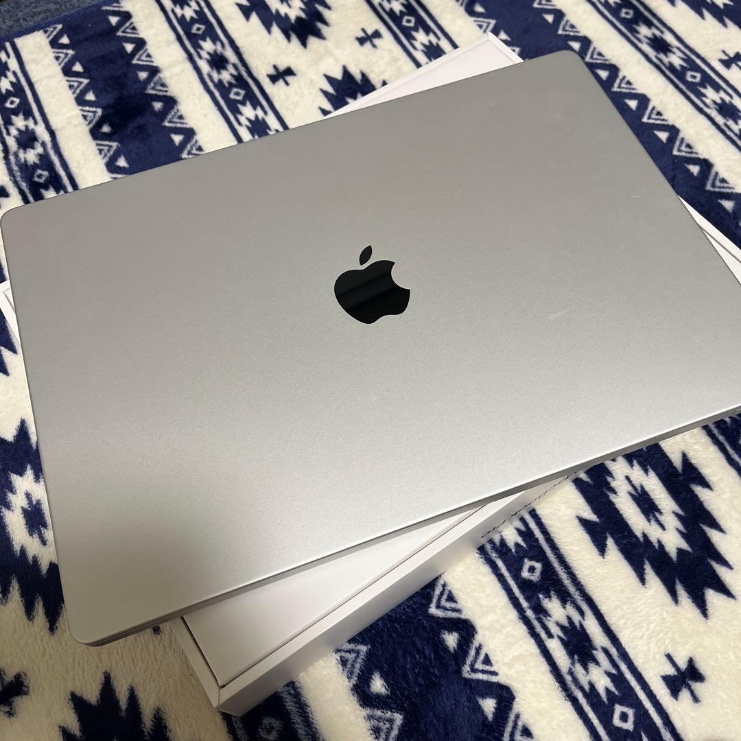 MacBook Pro 16インチ M1 Max 64GBメモリ 1TB