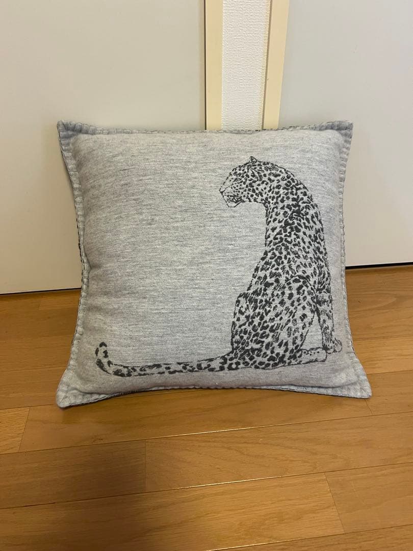 展示品CARTIER カルティエ パンテール ウール カシミア クッションF2