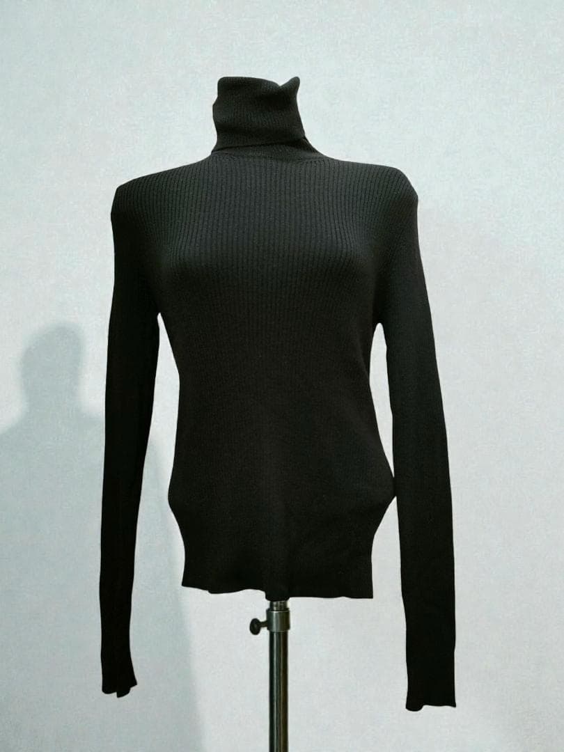 オールドイングランド　ブラック　ハイネック　ニット