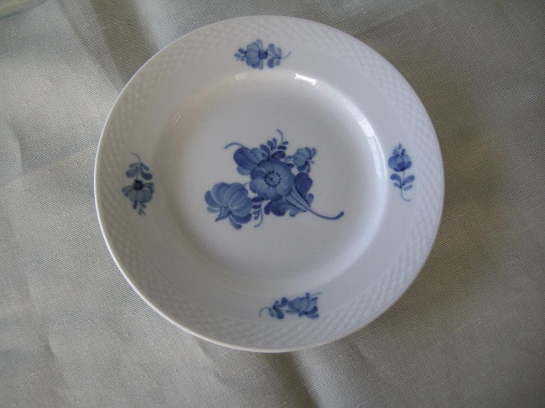 廃版　美品　ロイヤルコペンハーゲン　ブルーフラワー　プレイン　19cm　皿　2枚