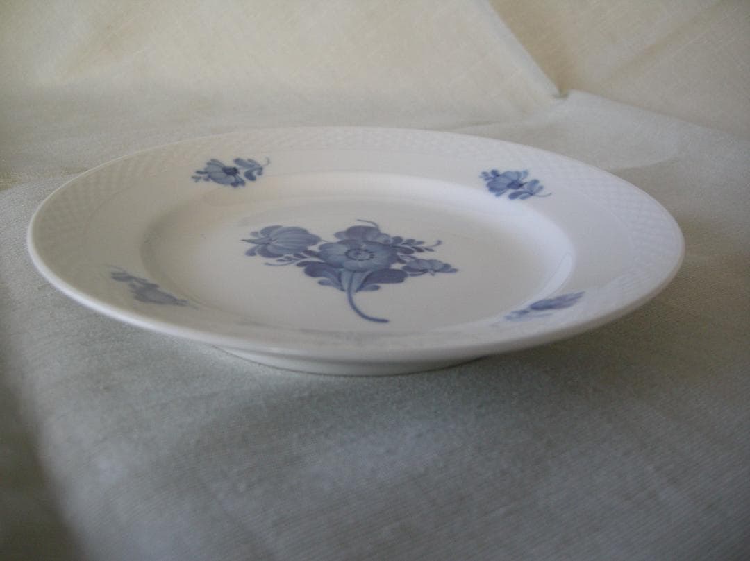 廃版　美品　ロイヤルコペンハーゲン　ブルーフラワー　プレイン　19cm　皿　2枚