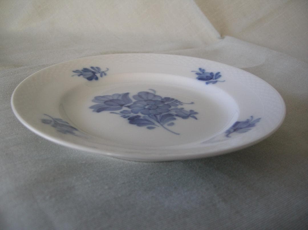 廃版　美品　ロイヤルコペンハーゲン　ブルーフラワー　プレイン　19cm　皿　2枚