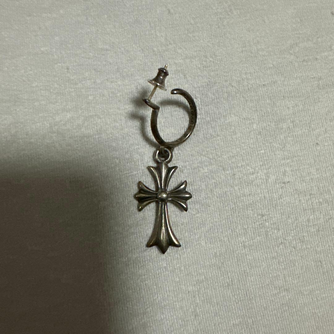 クロムハーツ　タイニーCHクロス フープピアス(片耳用)