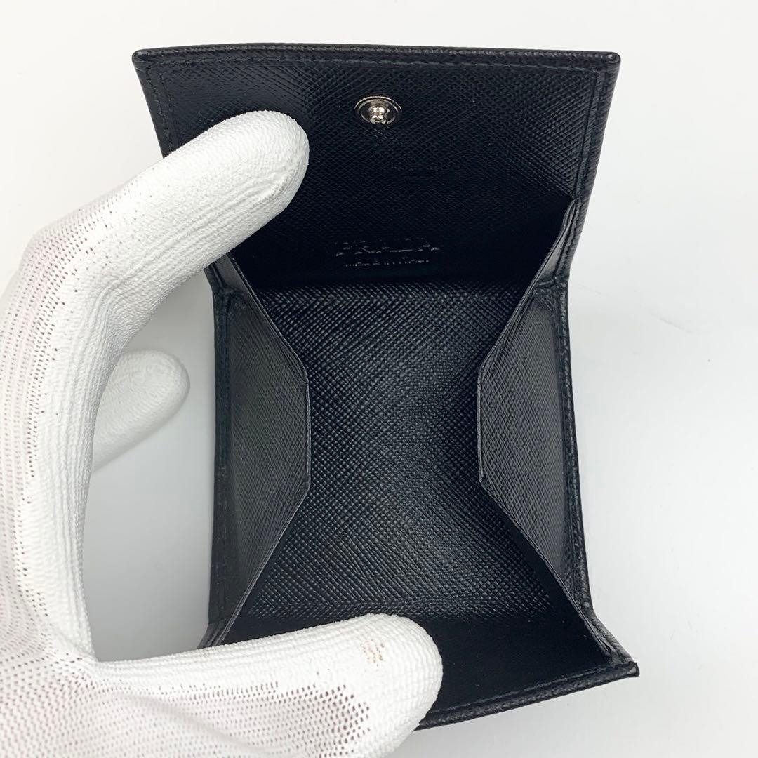 美品✨ PRADA ケース サフィアーノ レザー ブラック エンボスロゴ
