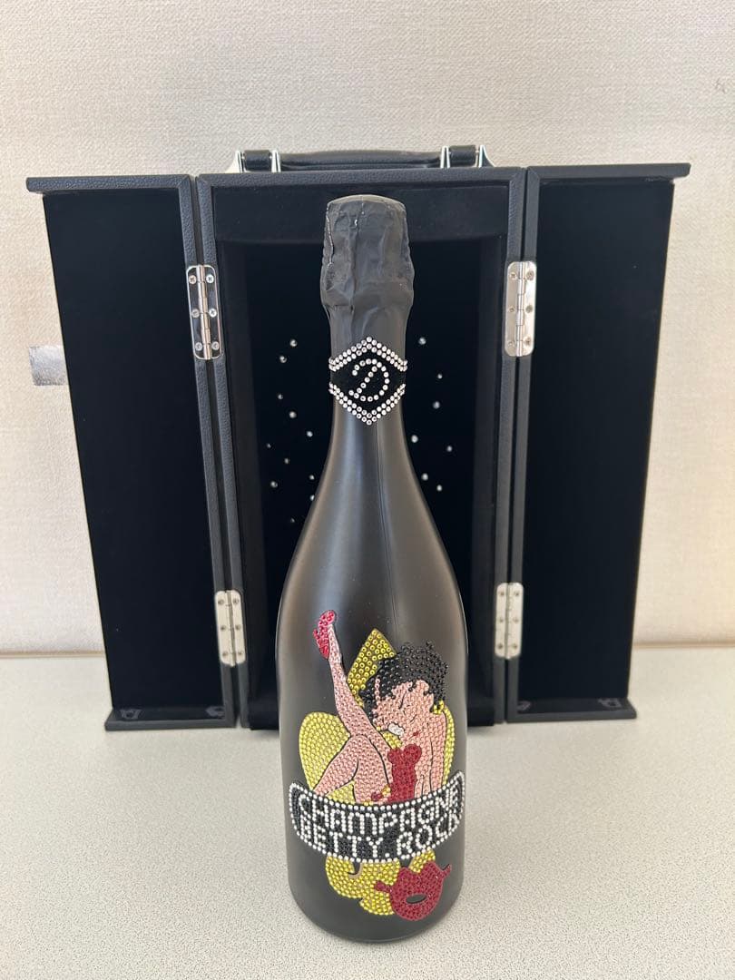 Betty Rose シャンパン ベティ・ブープデザイン