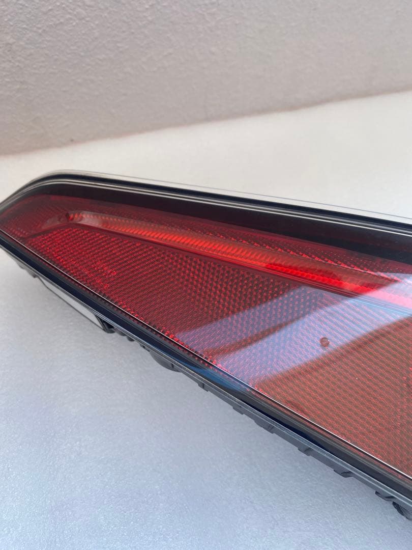 【プリウス50系】純正リアコンビネーションランプ左右セット テールランプ