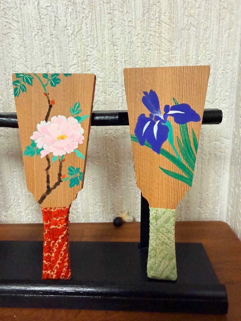 ちりめん細工 羽子板 12か月セット 季節の花 十二ヶ月 縁起物 飾り台、羽付き