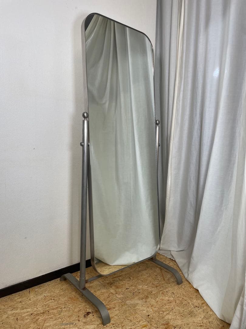 インダストリアル スタンドミラー ポストモダン 全身鏡 姿見 什器 アイアン 2