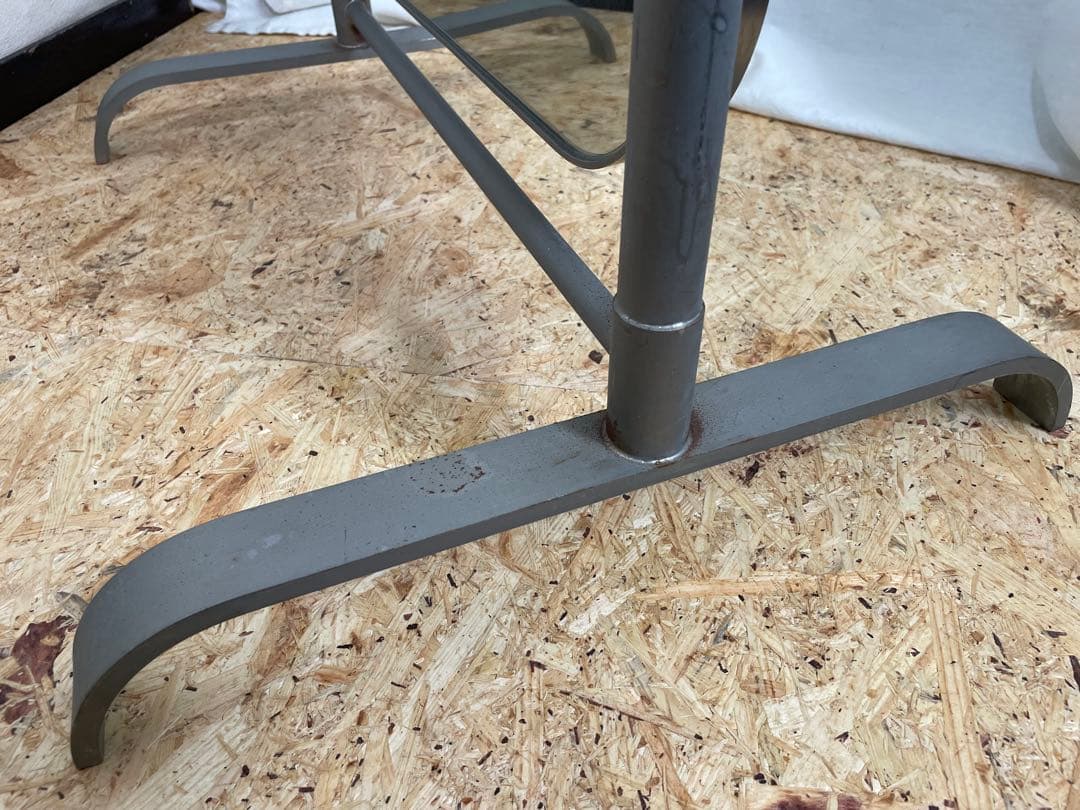 インダストリアル スタンドミラー ポストモダン 全身鏡 姿見 什器 アイアン 2