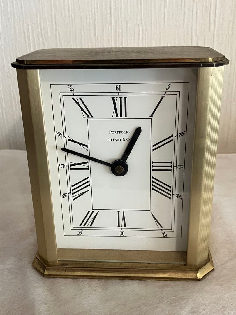 稼働★Tiffany & Co.製の八角形置時計、ローマ数字の文字盤 電池新品