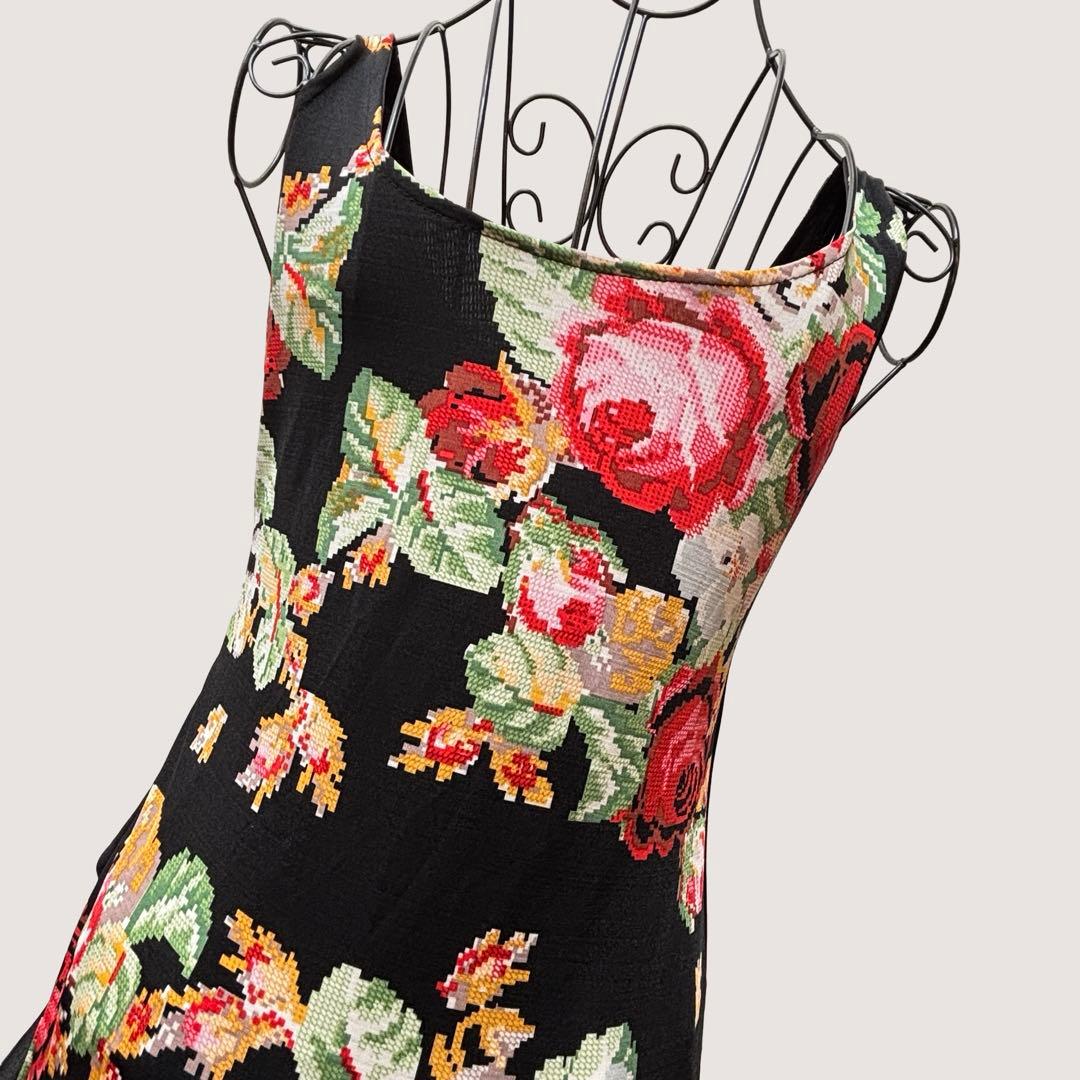 【美品】イチオク 社交ダンス ドレス ワンピース 花柄 ローズ ティアード 黒