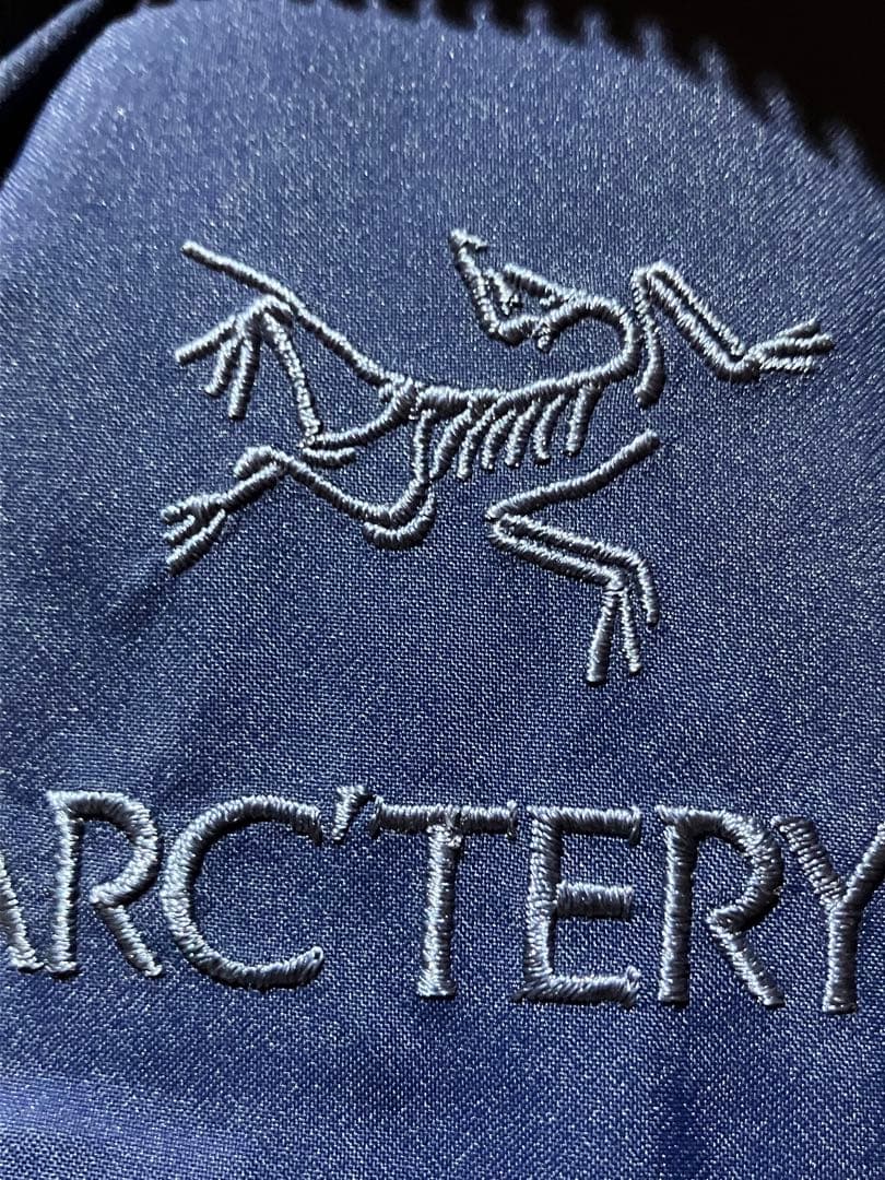 ARC'TERYX Fission SV Jacket 中綿　パファージャケット