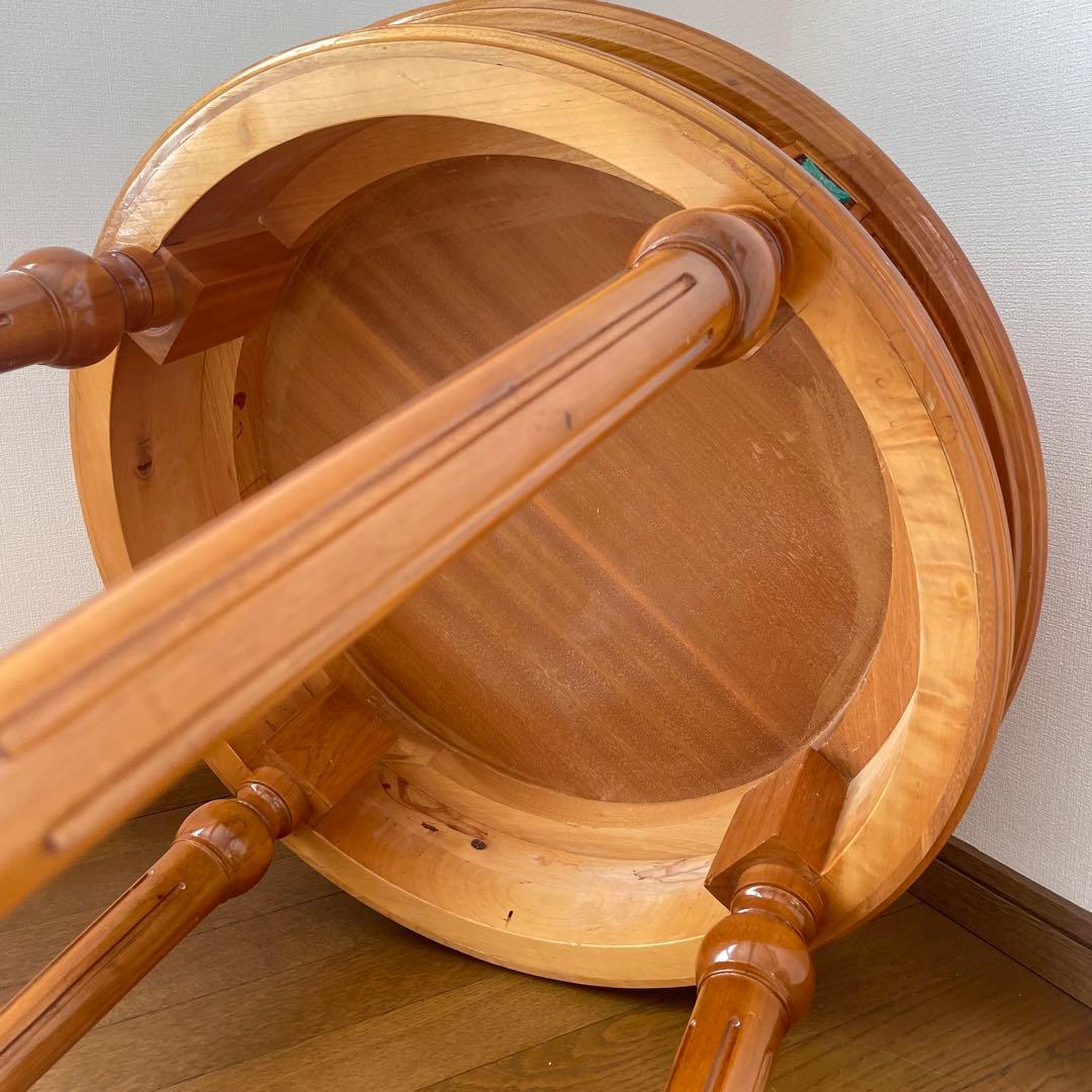 【アンティーク調】イタリア製　象嵌装飾　ラウンドテーブル