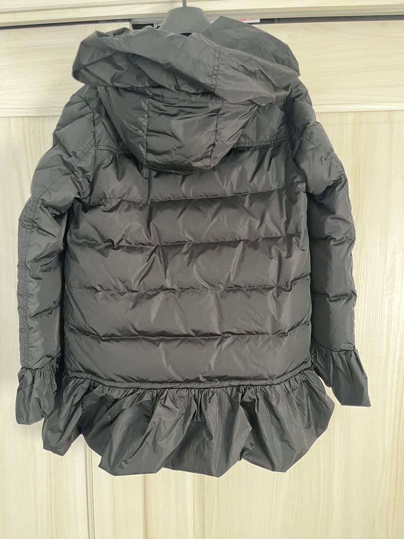 モンクレールフリルダウン【1】Mサイズ