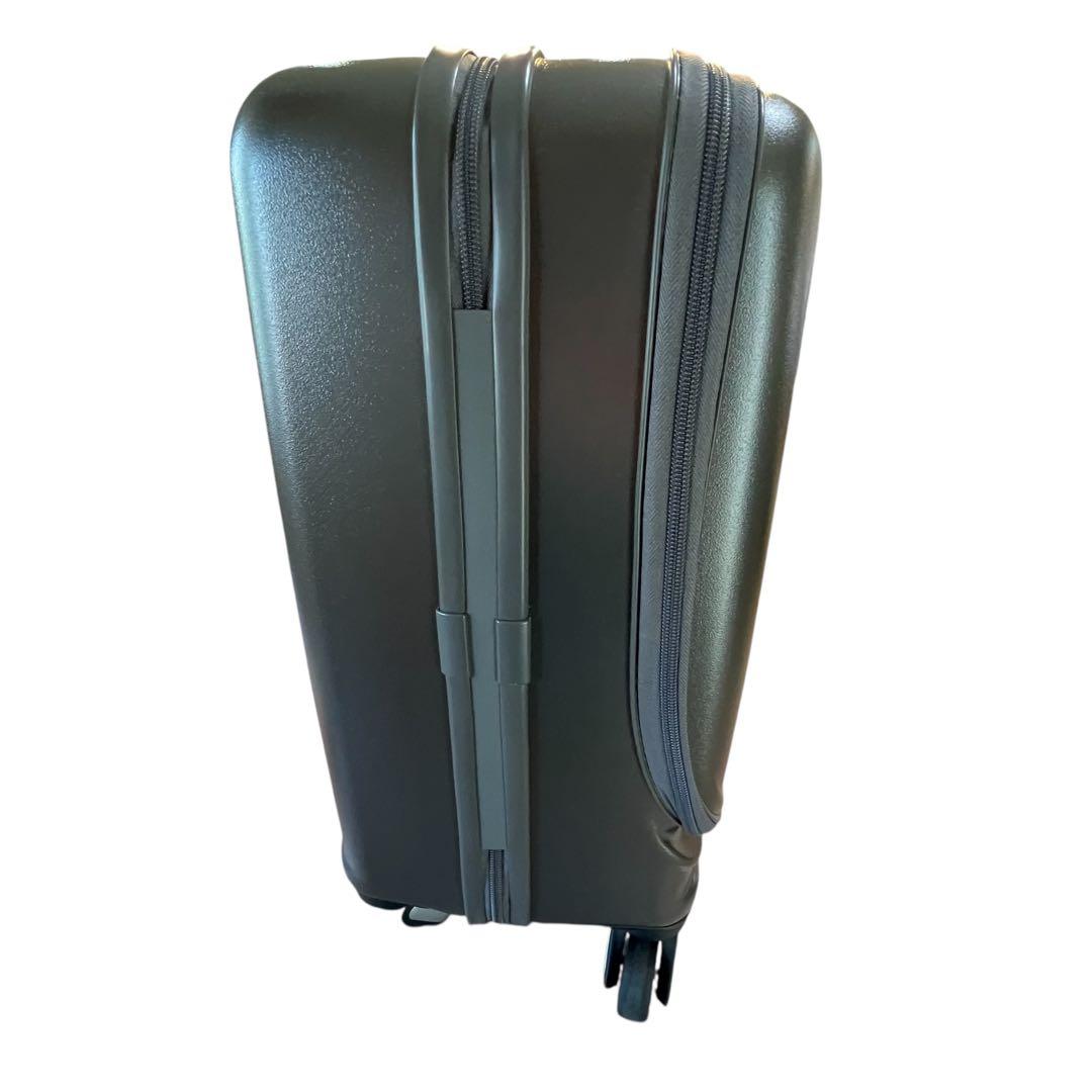 美品　フリクエンター　CLAM ADVANCE 機内持ち込　静音　キャリーケース