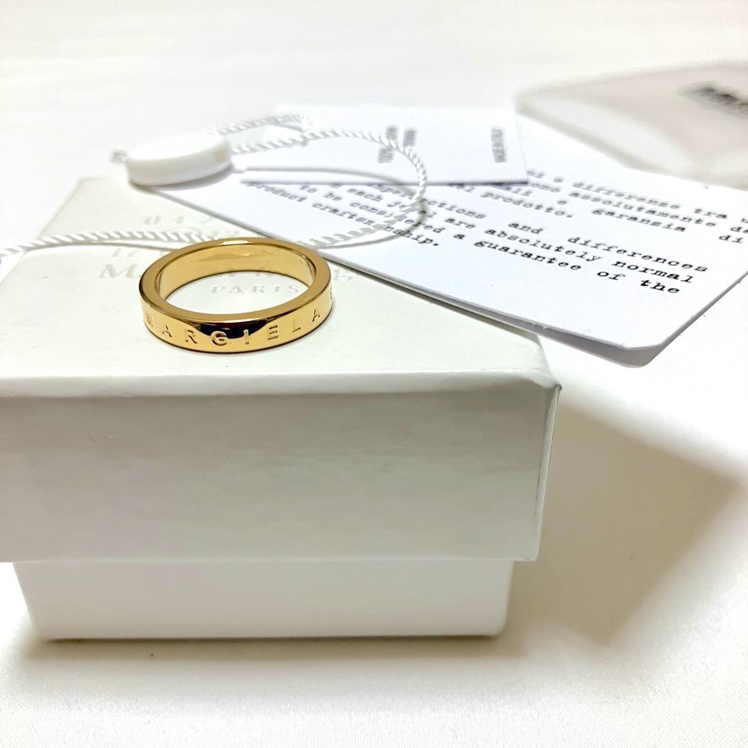 新品 5 マルジェラ MM6 23aw ブランドロゴリング 金 薄型 17193