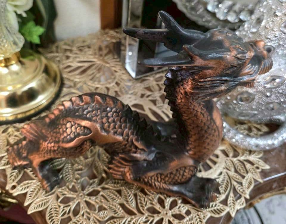 龍の置物　オブジェ
