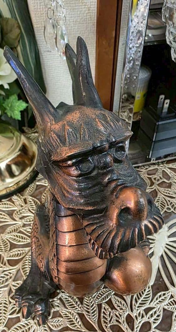 龍の置物　オブジェ