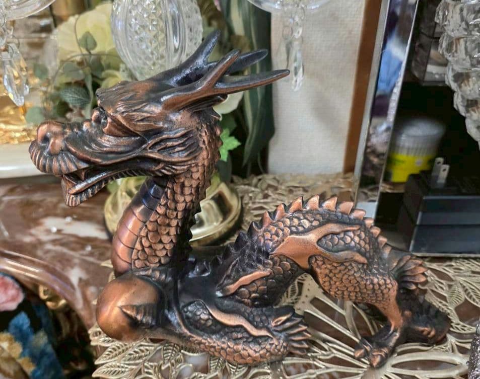 龍の置物　オブジェ